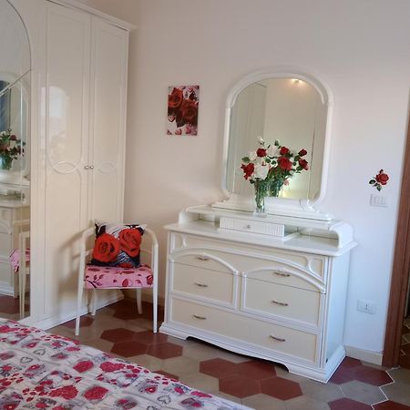 Appartamento Vacanze Le Rose Bosa Exterior photo