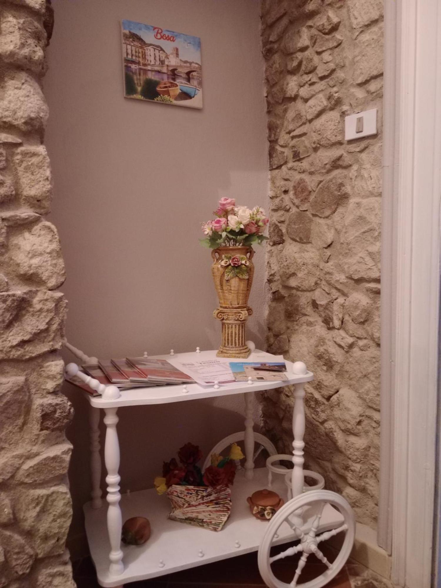 Appartamento Vacanze Le Rose Bosa Exterior photo